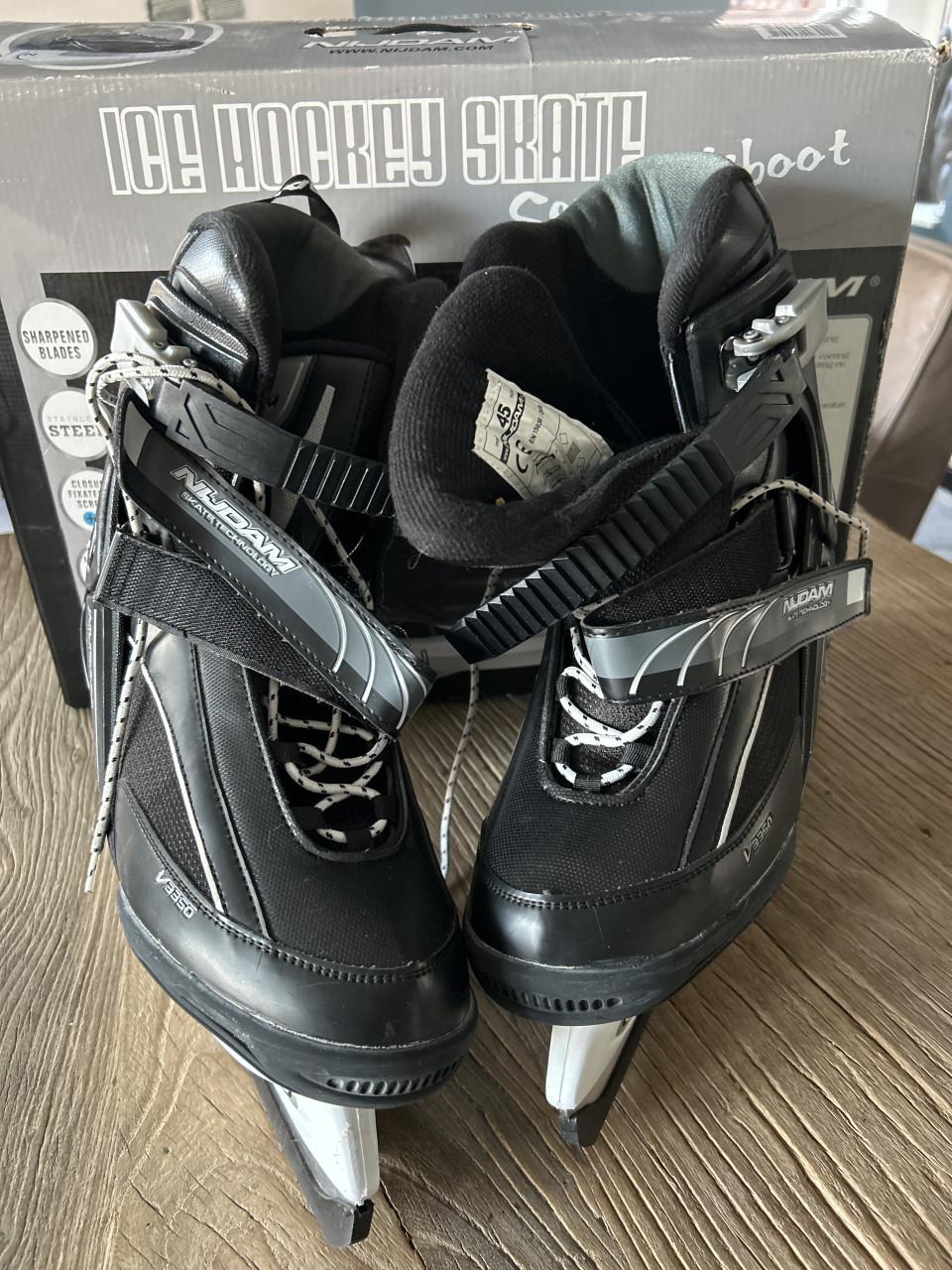 Schaatsen ijshockey maat 45