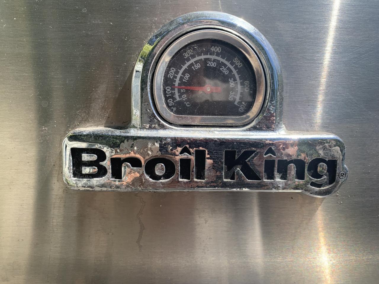 BARBECUE  BROIL KING IMPERIAL