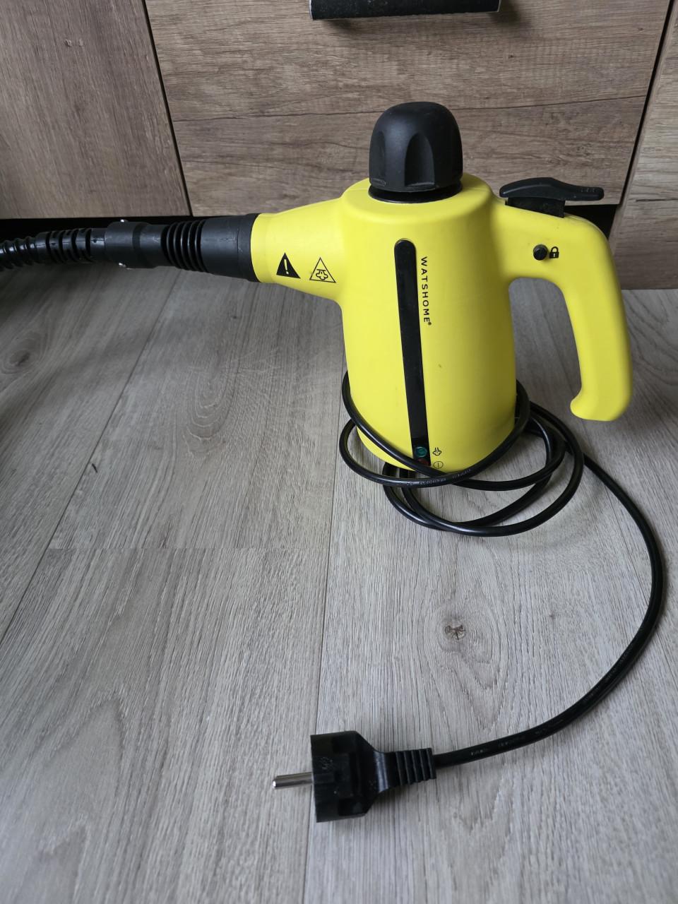 Stoomreiniger in goed staat en werkend in doos