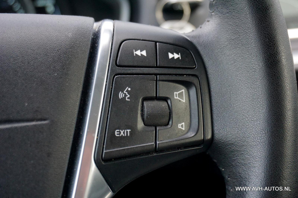 Volvo V40 2.0 d2 summum business