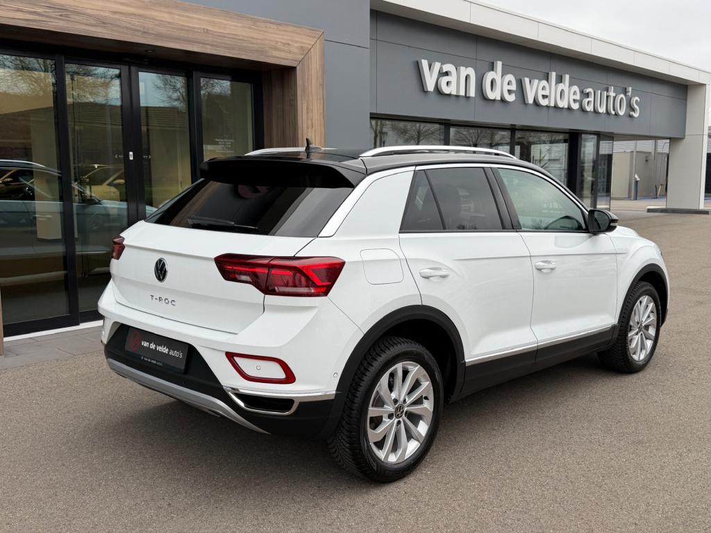 Volkswagen T-roc 1.5 tsi 150pk dsg style | trekhaak | navi | iq light | ada