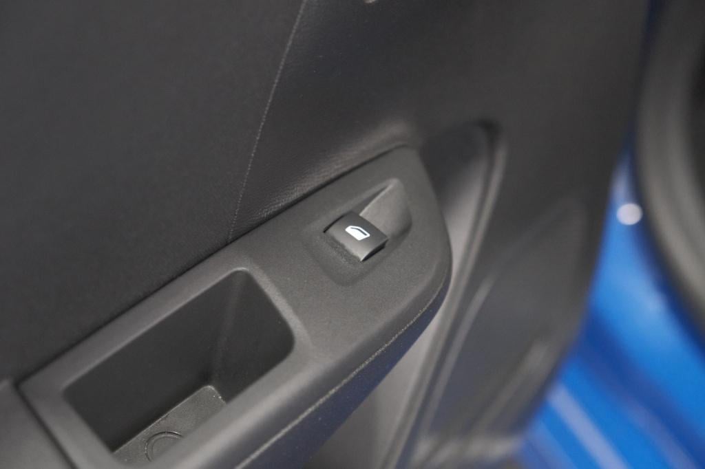 Opel Corsa turbo 100 gs | camera | dodehoekdetectie | apple carplay