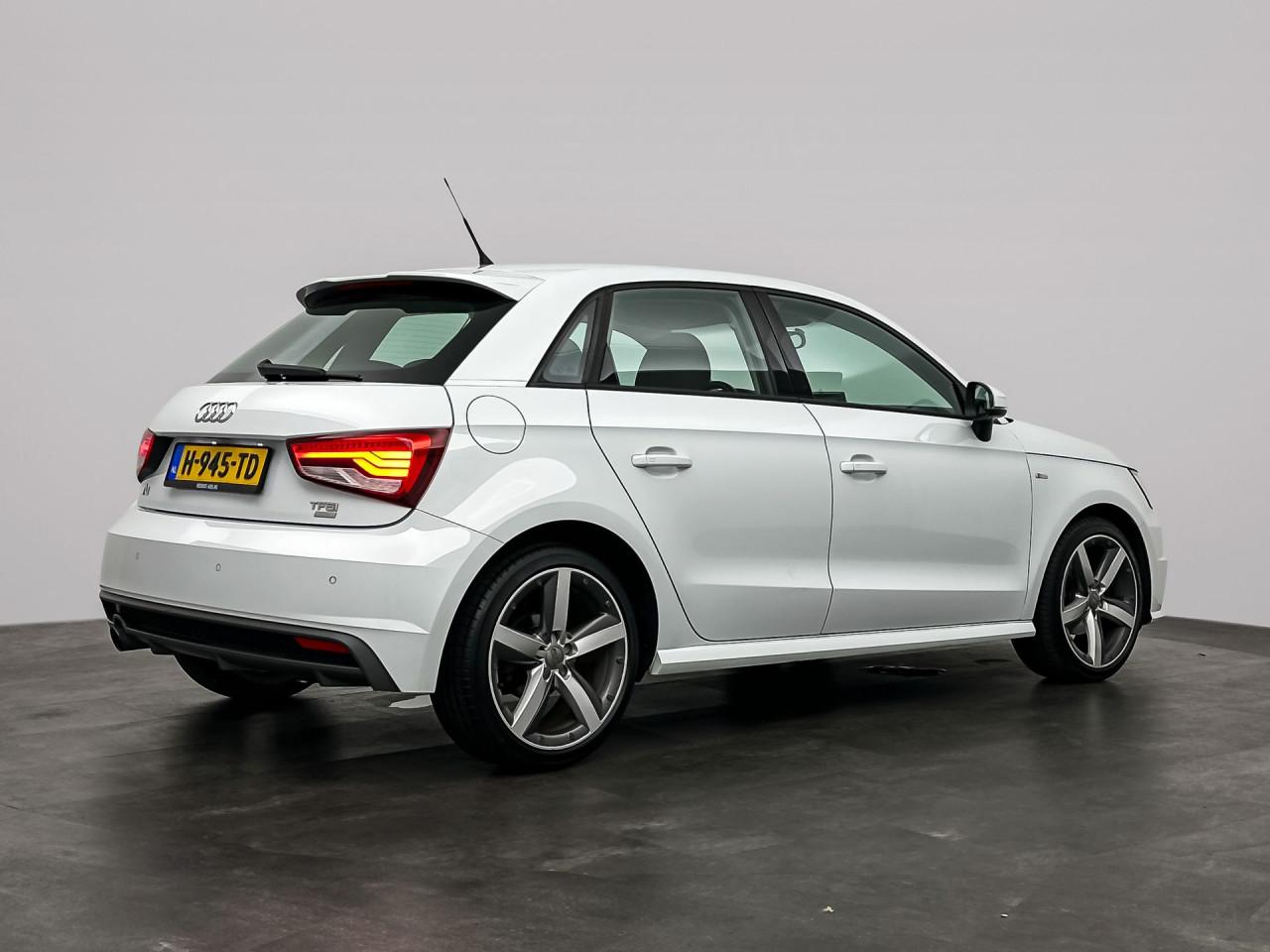 Audi A1 Sportback 1.0 TFSI | S-Line | Navi | Cruise Control