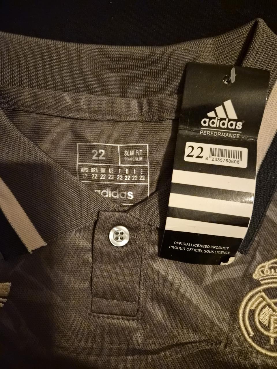 Voetbal Broek en Shirt Real Madrid MT:22