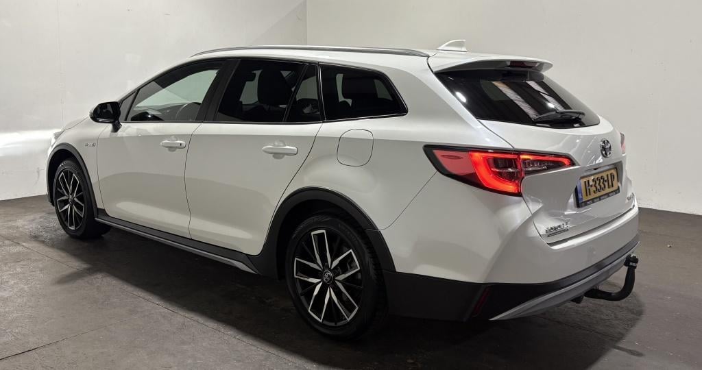 Toyota Corolla Touring Sports 2.0 hybrid trek