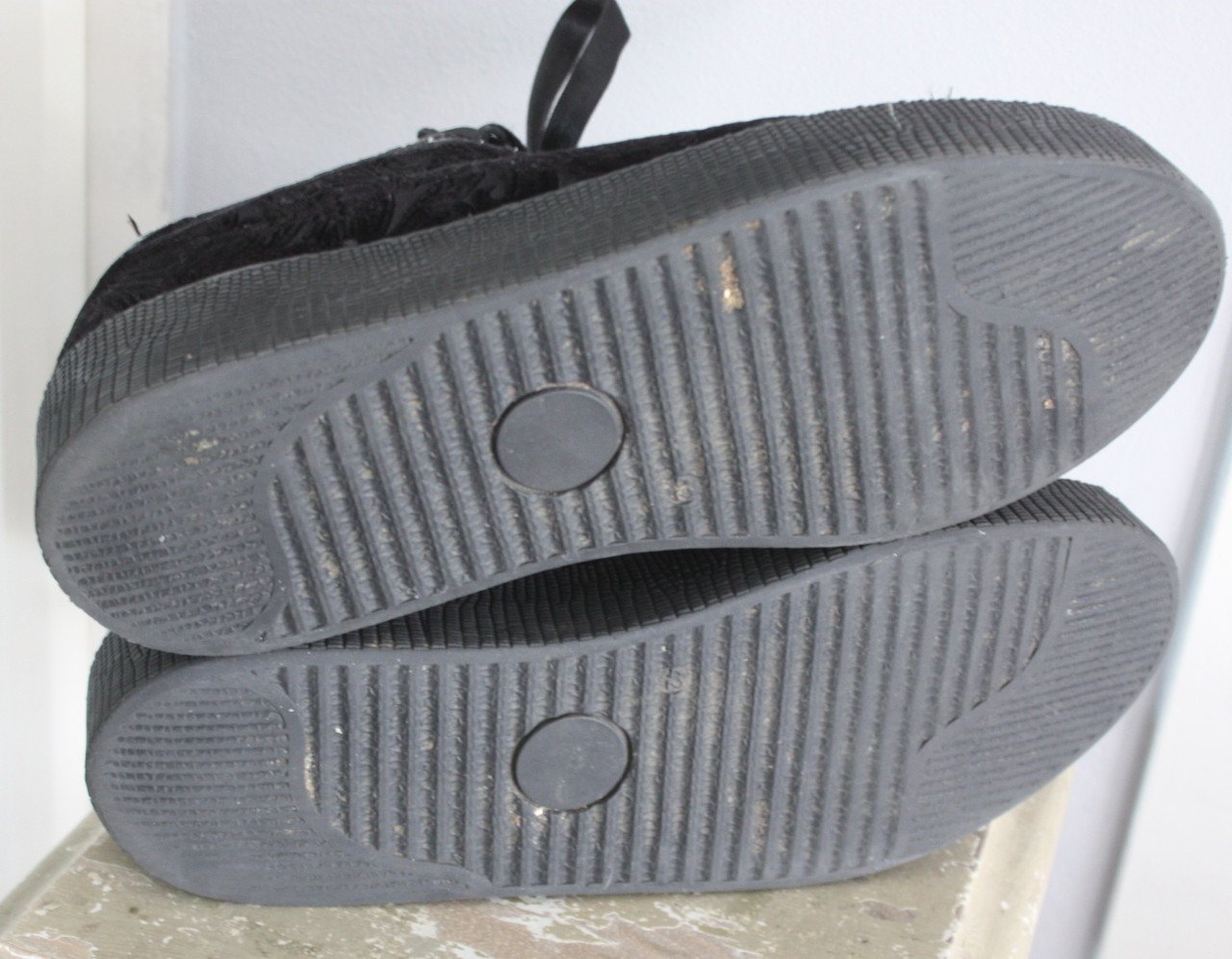 Zwarte sneaker lk en barokprint stof maat 42