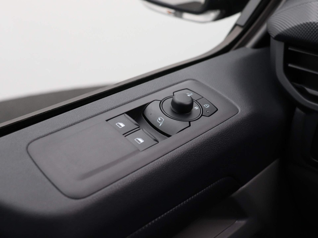 Ford Transit Custom 320 2.0 tdci l2h1 trend | climatronic | navigatie | cam
