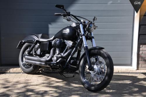Harley Davidson Dyna Street Bob 103 FXDBP Leuk uitgevoerd !