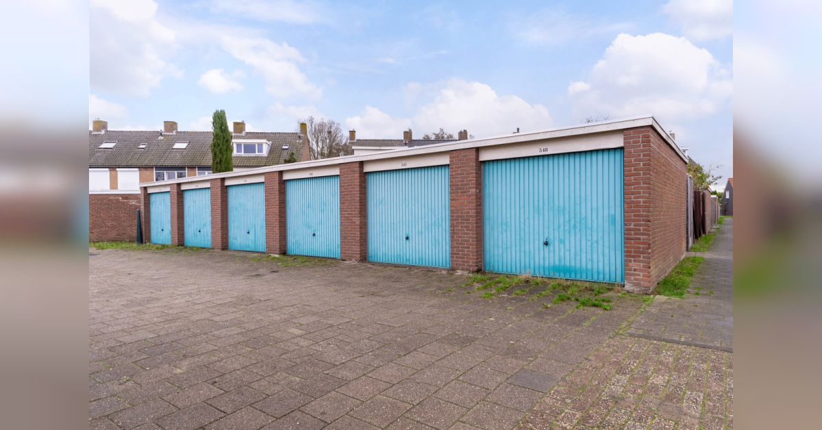 Ruime garagebox in Oost-Souburg beschikbaar