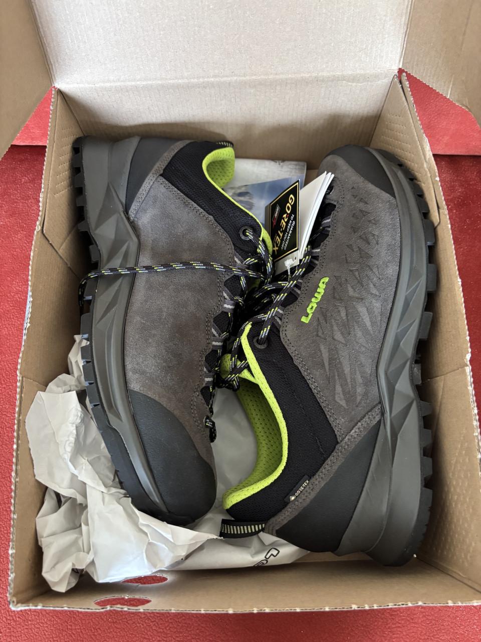 Wandelschoenen LOWA EXPLORER II, maat 44
