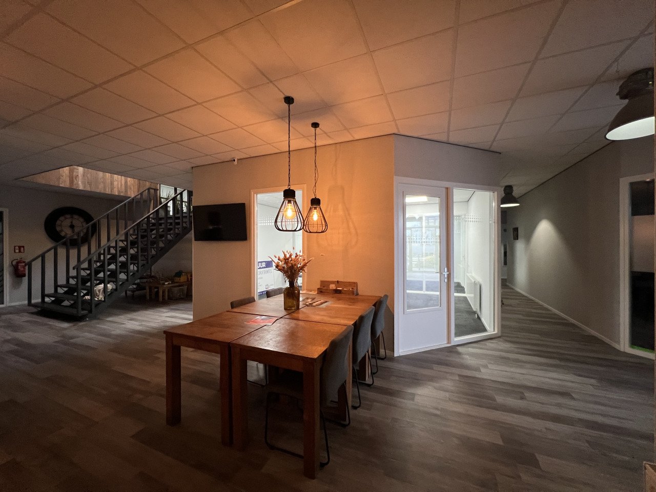 Te huur 27m2 kantoorruimte net buiten centrum Goes