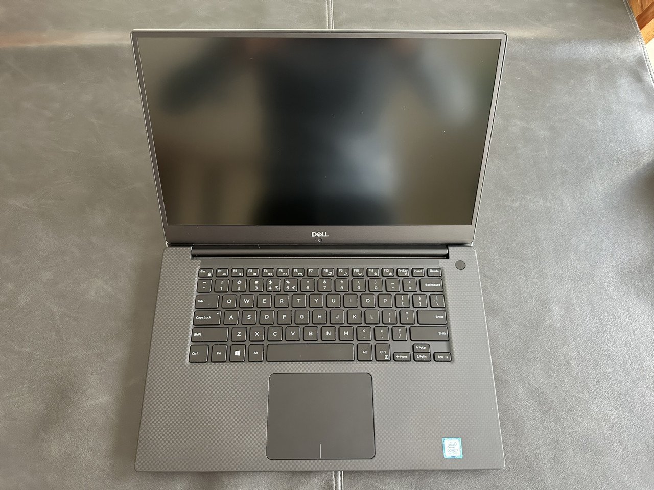Dell XPS 15 9570 met originele aktetas en accessoires