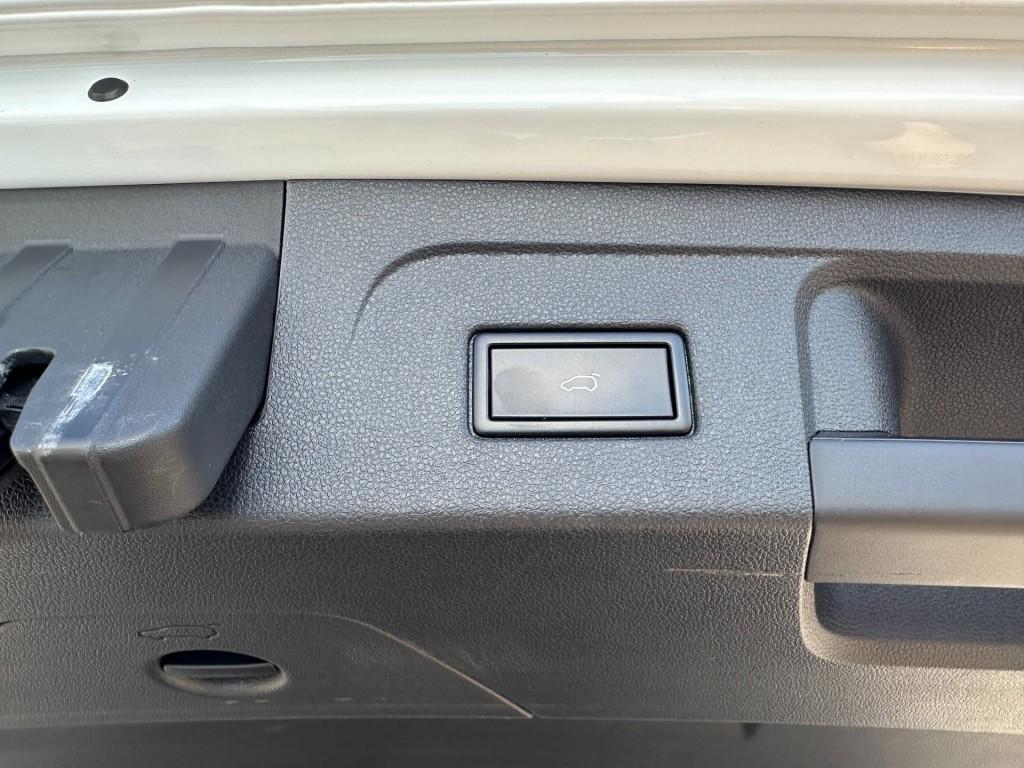 Volkswagen Touran 1.4 tsi highline edition r 7 persoons r-line led camera t