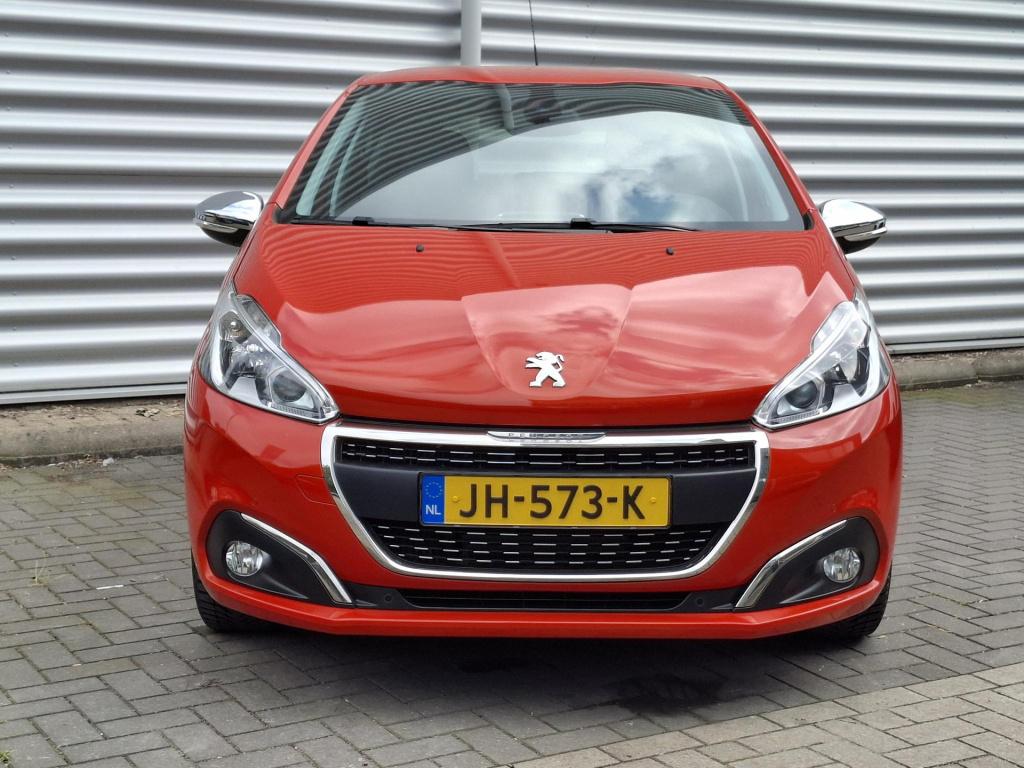 Peugeot 208 110 allure automaat eat6 nav/clima/camv