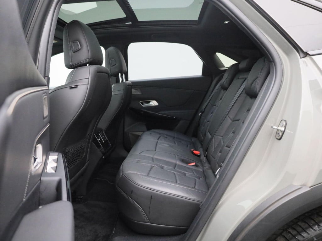 Ds Ds 7 e-tense 300 4x4 opéra | leder | automaat | lmv | navigatie | panora