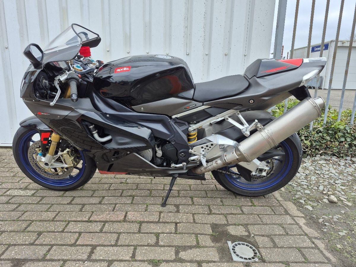 Aprilia RSV1000R Factory mille