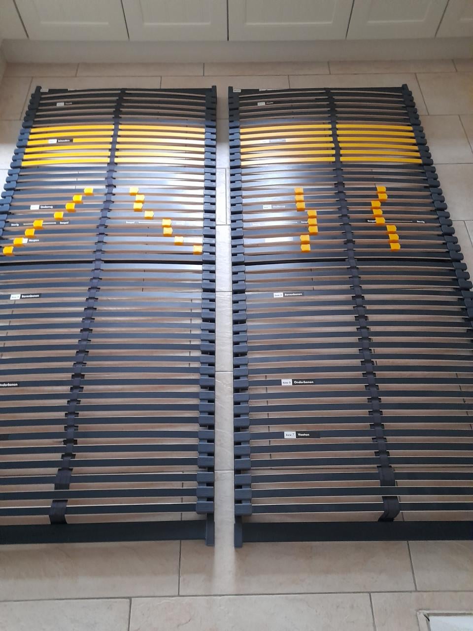 2 X  Bossflex 600 Lattenbodem 90 x 210 ( in goede staat )