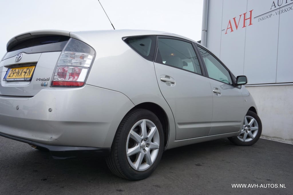 Toyota Prius 1.5 vvt-i