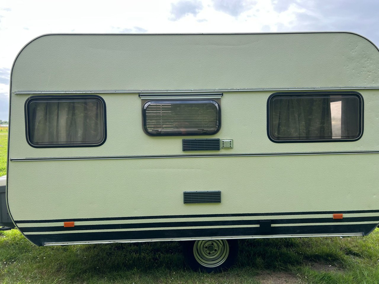 Retro King Caravan