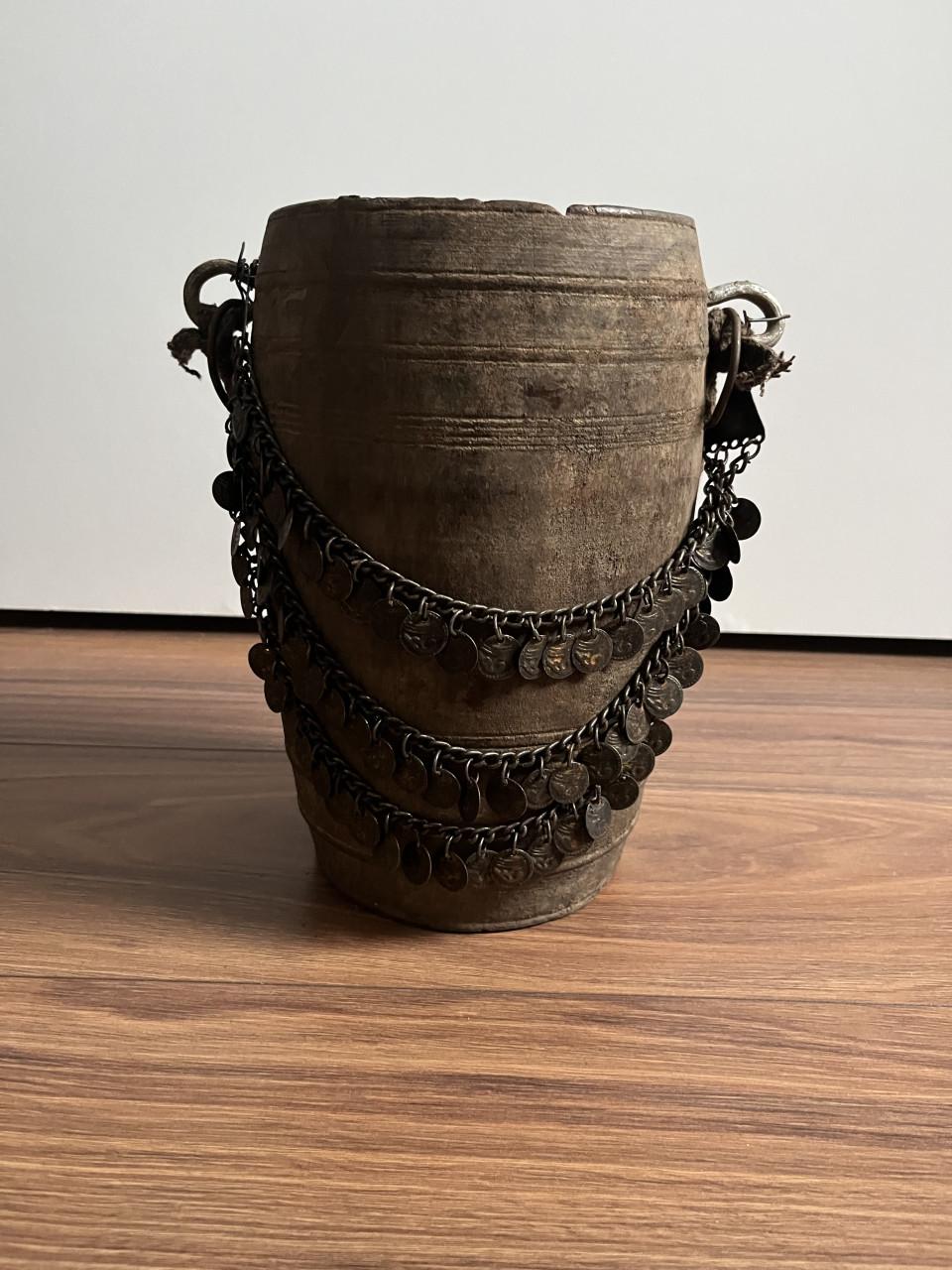 Nepalese pot met ketting 1