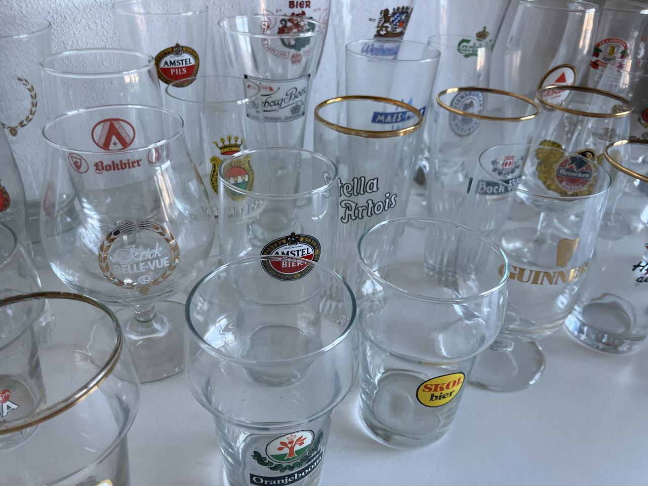Verzameling bierglazen 140st