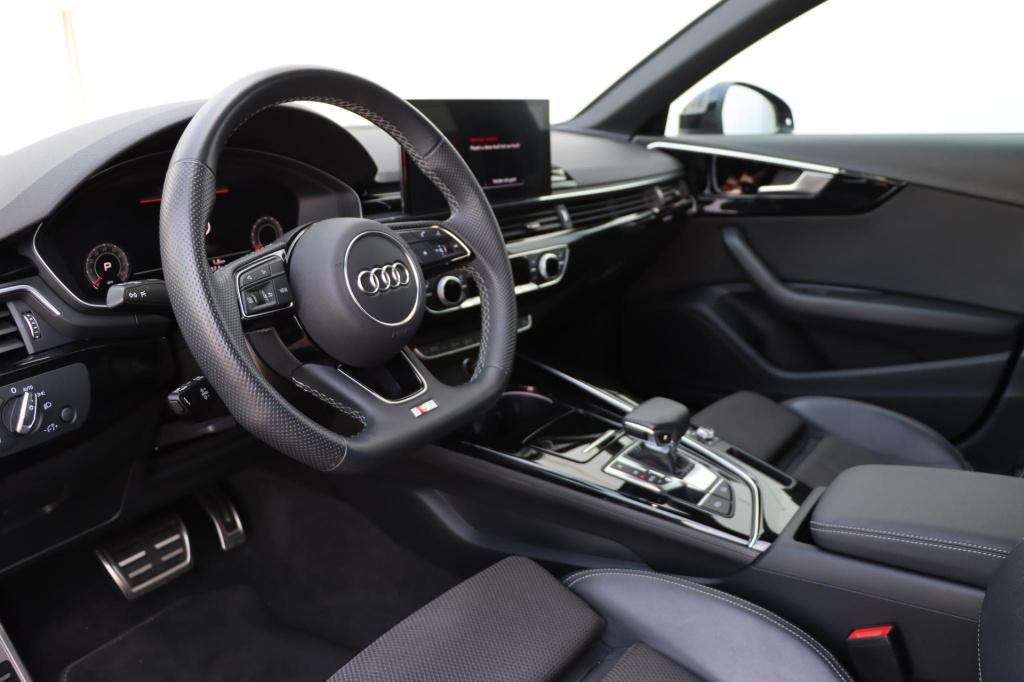 Audi A4 limousine 40 tfsi s edition 204pk s tronic