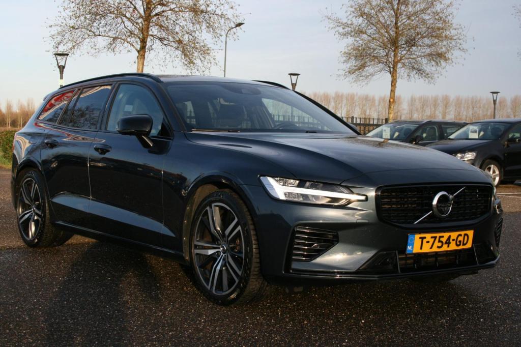 Volvo V60 2.0 t6 recharge awd r-design