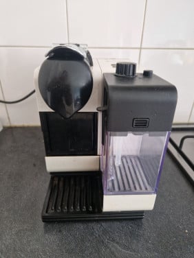 Nespressomachine met melkopschuimer