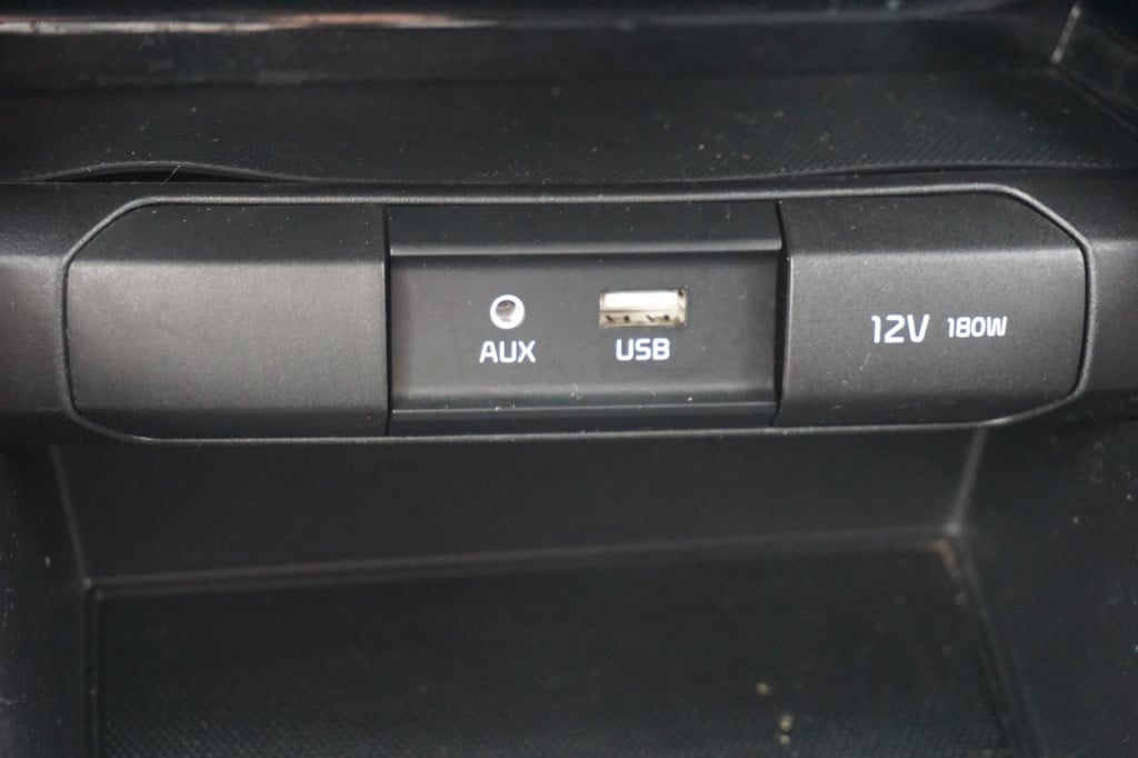 Kia Stonic 1.4 mpi automaat -  climate / navi / cruise / parkeers. / camera
