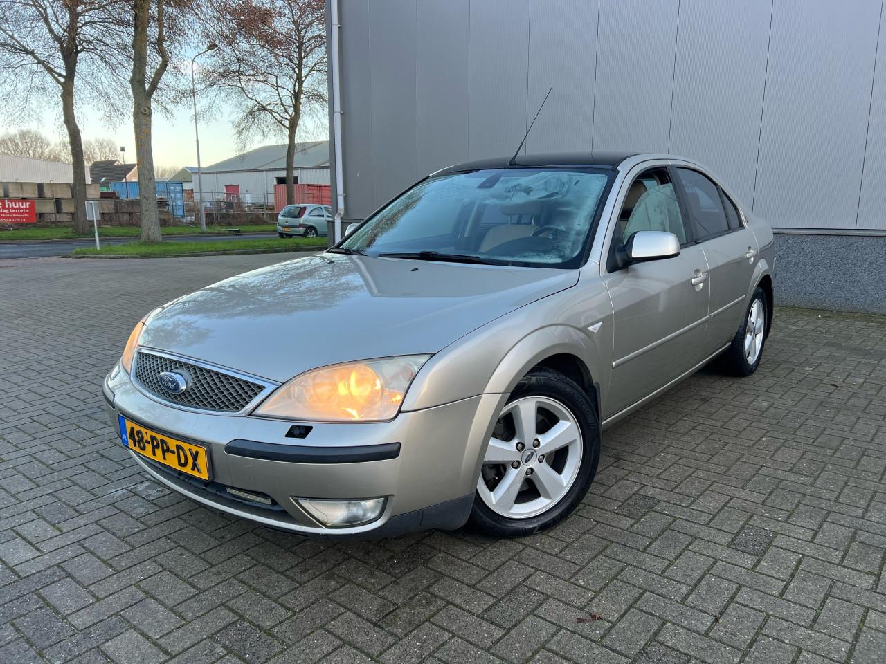 Ford Mondeo 2.0-16V Futura Automaat Jaar Apk