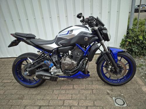 Yamaha MT-07 uit 2016 stoere naked bike, full options!
