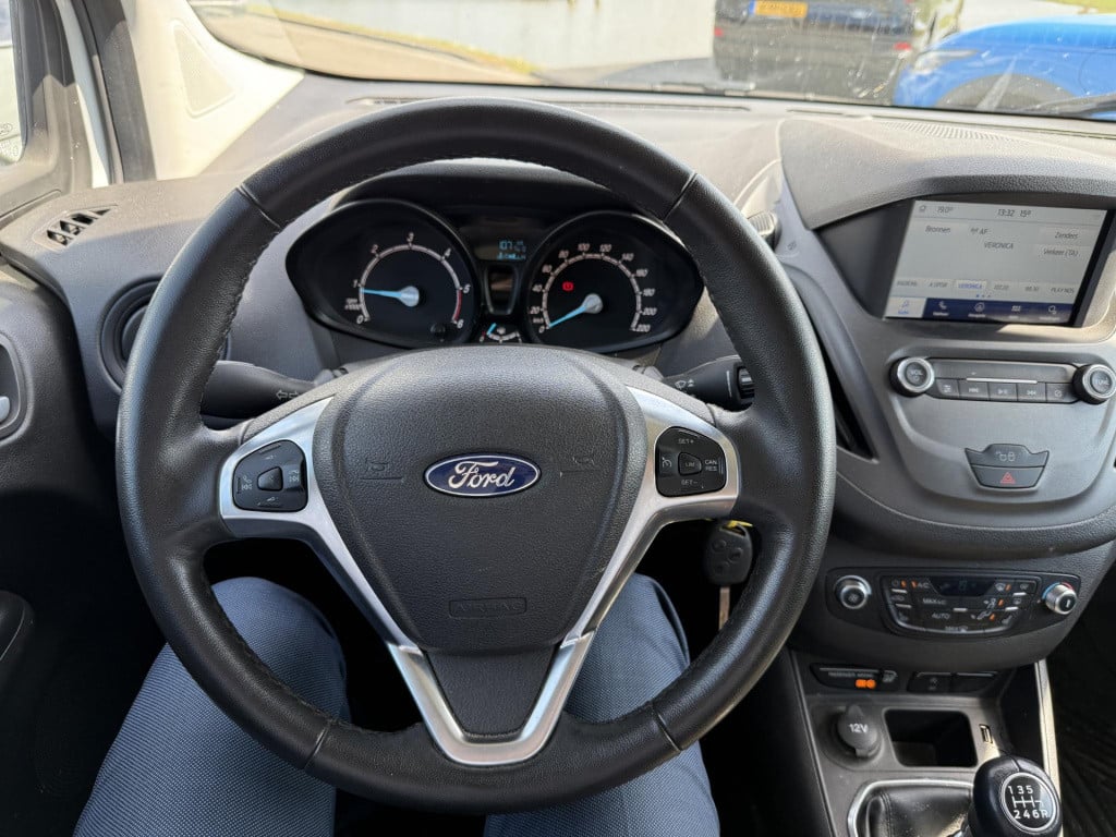 Ford Transit Courier 1.5 tdci limited duratorq s&s lmv | parkeersensoren | 