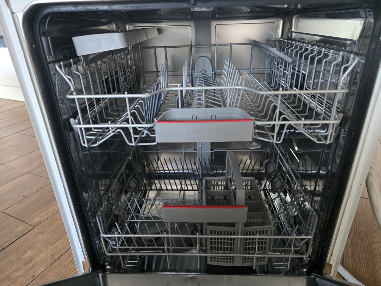 Vaatwasser (geintregeerd)