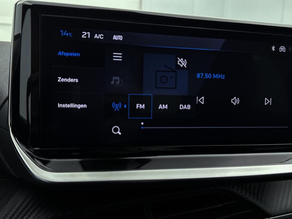 Peugeot 2008 hybrid 136 pk automaat allure