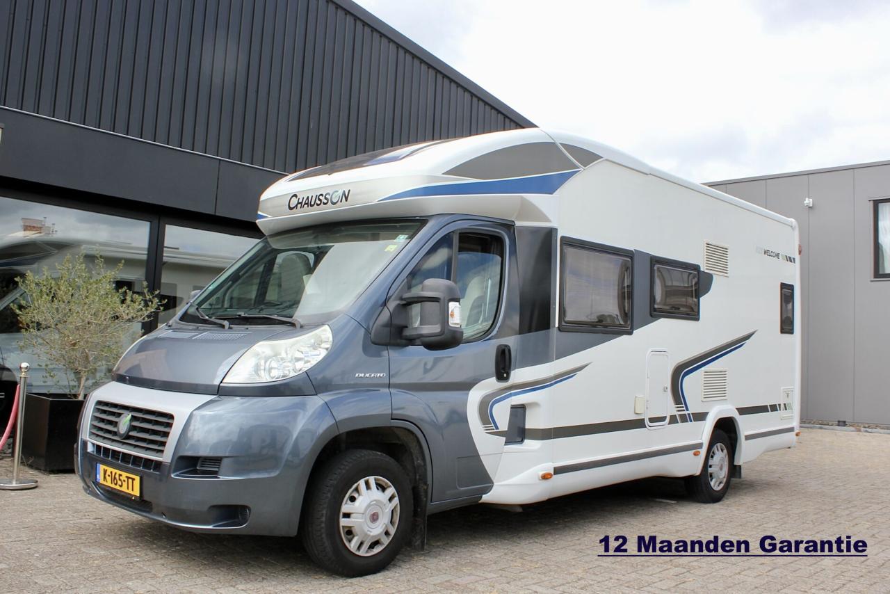 Chausson Welcome 625 (Vast bed + Hefbed, zeer netjes, Euro 5)