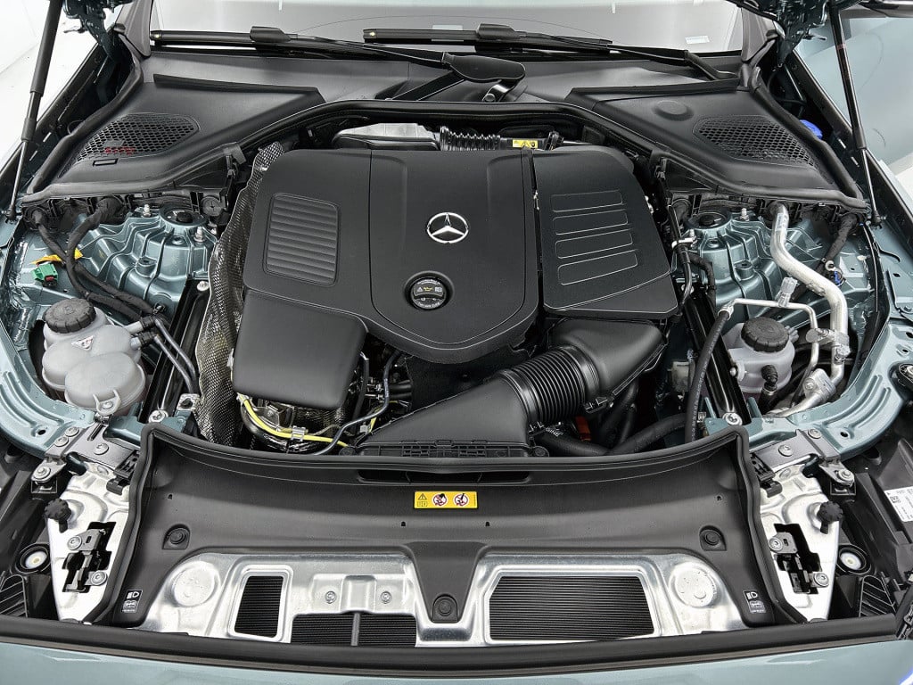Mercedes-Benz E-Klasse 300 e sport edition | trekhaak | nightpakket | premi