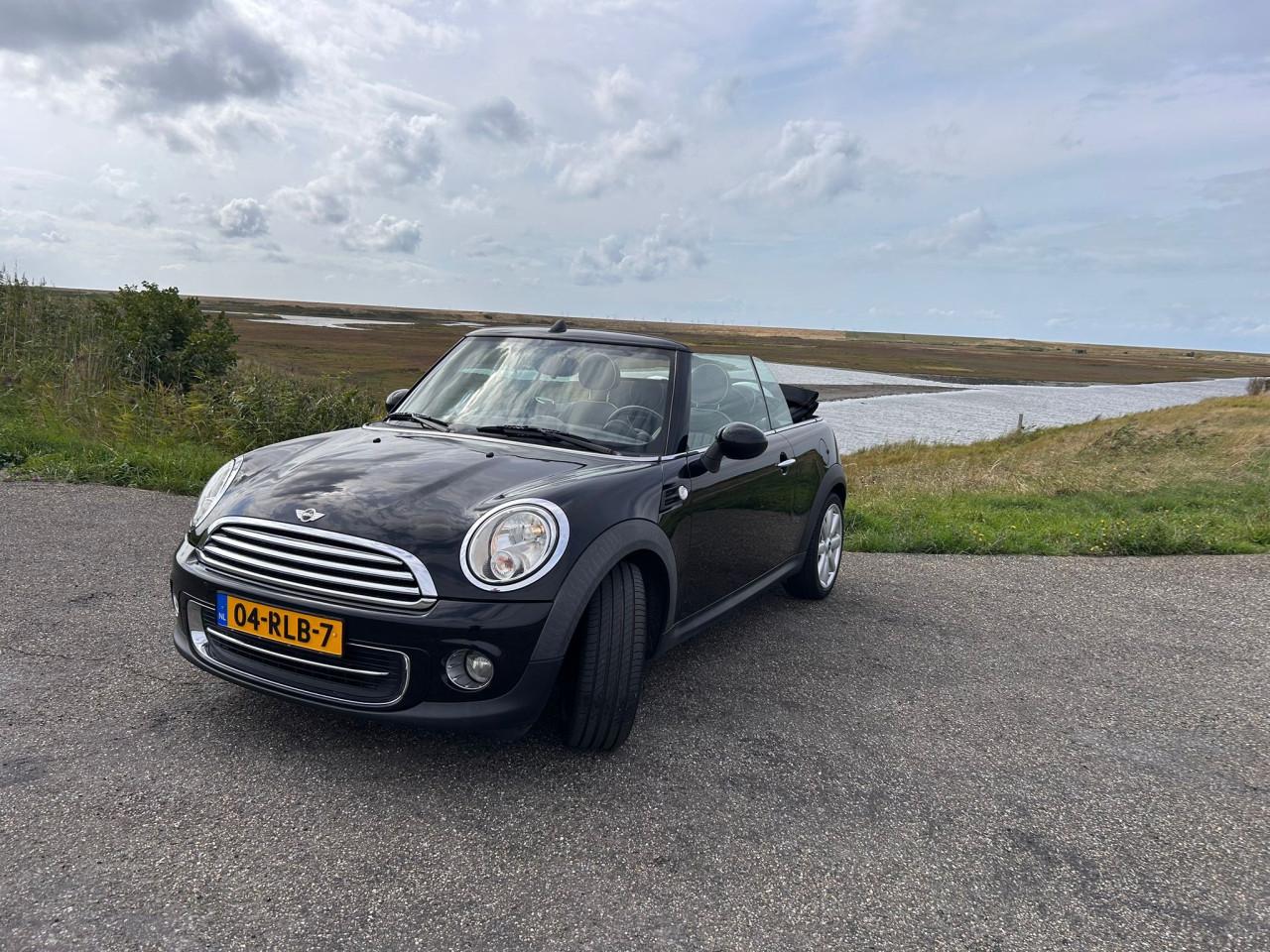 MINI Cooper Cabrio 1.6 | 2011 | 155.500 km | Zwart |