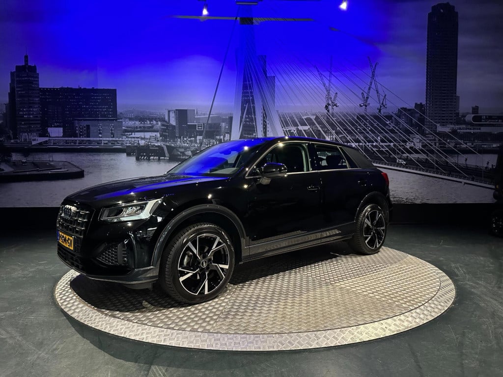 Audi Q2 35 tfsi business edition *navi*led*leer*trekhaak*