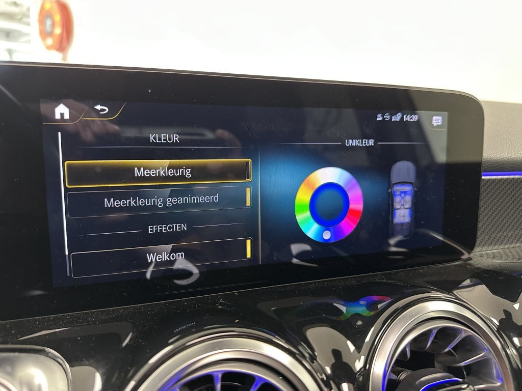Mercedes-Benz Glb 200 amg line 7p. | 4x isofix | panoramadak | 35 amg look 