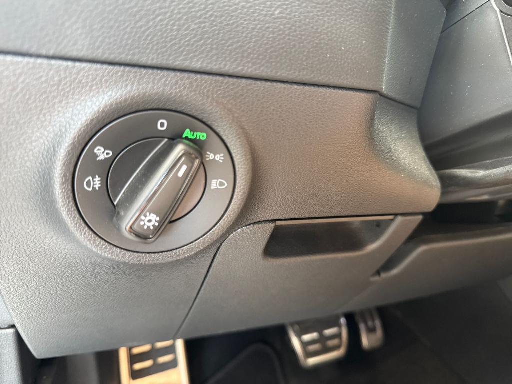 Skoda Karoq 1.5 tsi act sportline business