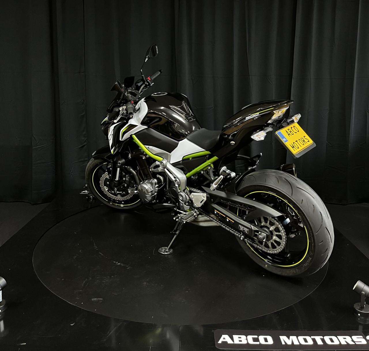 KAWASAKI Z900 ABS