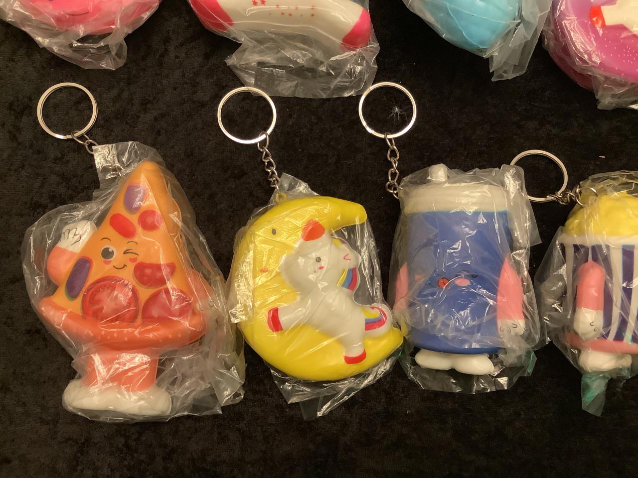 Partij super leuke squishy sleutelhangers. ( partij 227)
