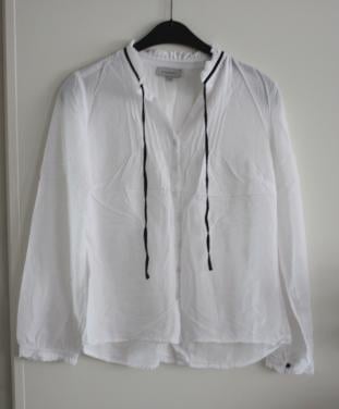 Witte blouse met zwarte toutjes  maat 34