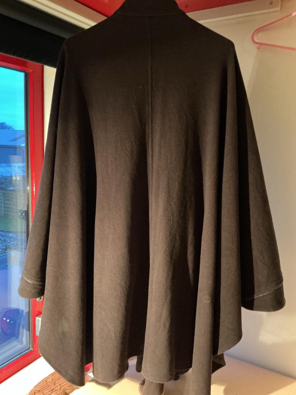 Kashmier  geitenwollen ) cape