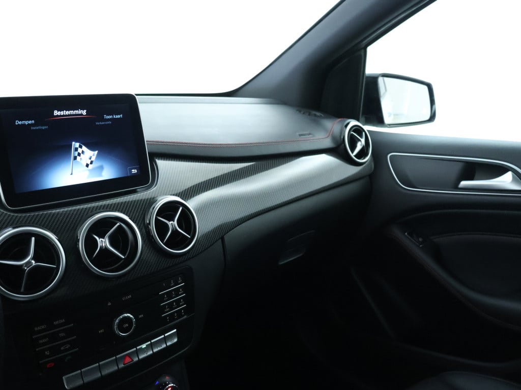 Mercedes-Benz B-Klasse 180 amg night edition plus keyless go | leer | panor
