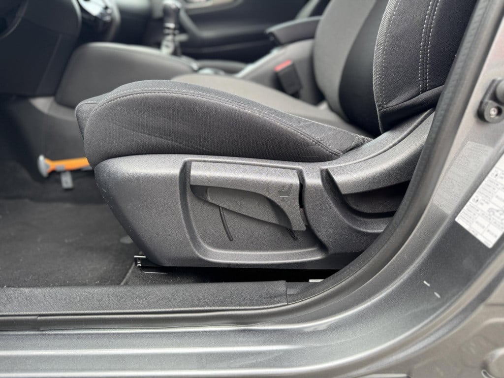 Nissan Qashqai 1.2 n-connecta | trekhaak | navigatie | 360° camera | keyles