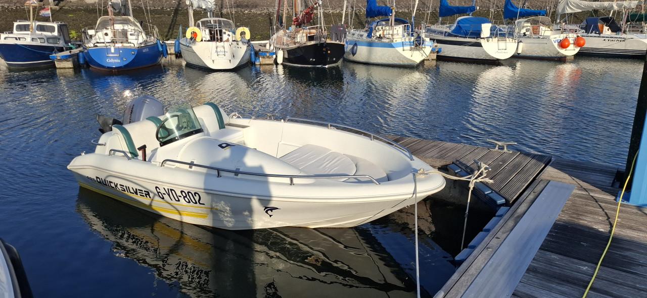 Quicksilver 425 inclusief trailer