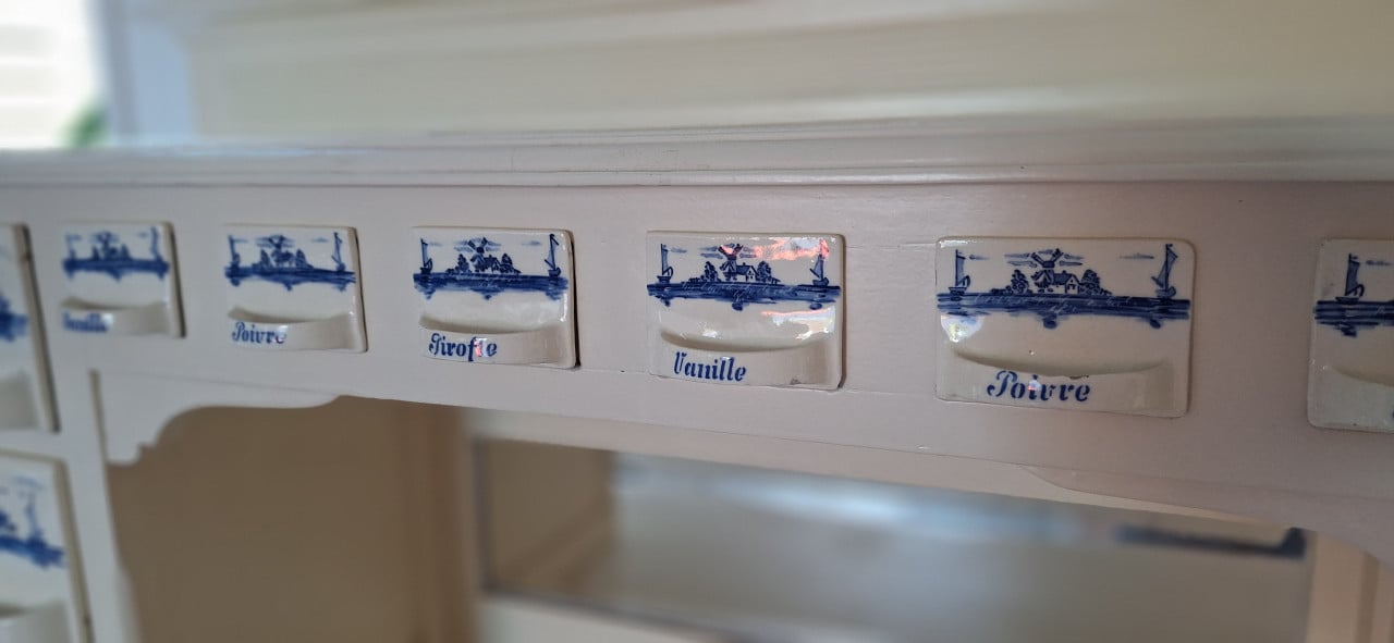 Sfeervolle brocante kast