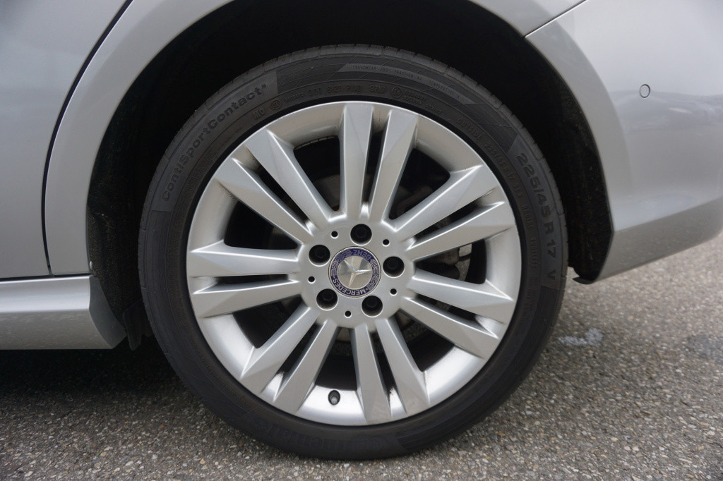 Mercedes-Benz B-Klasse 180 ambition style l facelift uitvoering l xenon l p