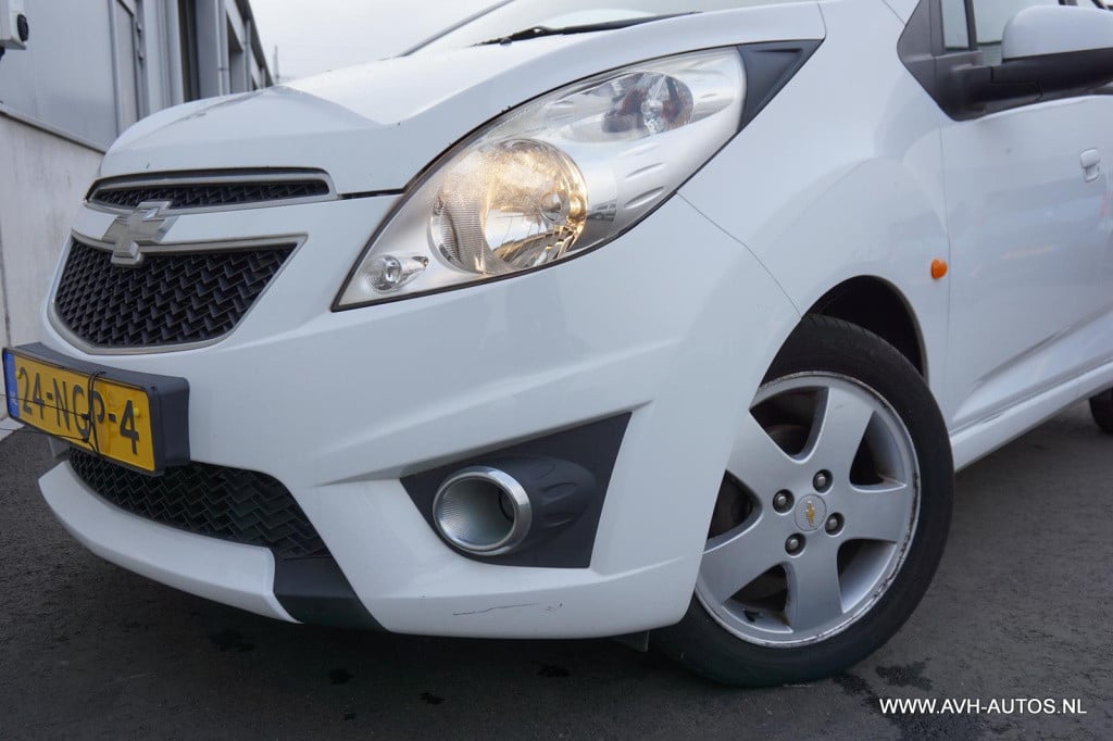 Chevrolet Spark 1.2 16v lt